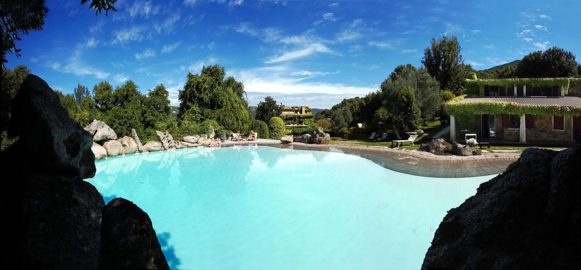 L'Agnata Di De Andre Boutique Hotel Tempio Pausania Bagian luar foto